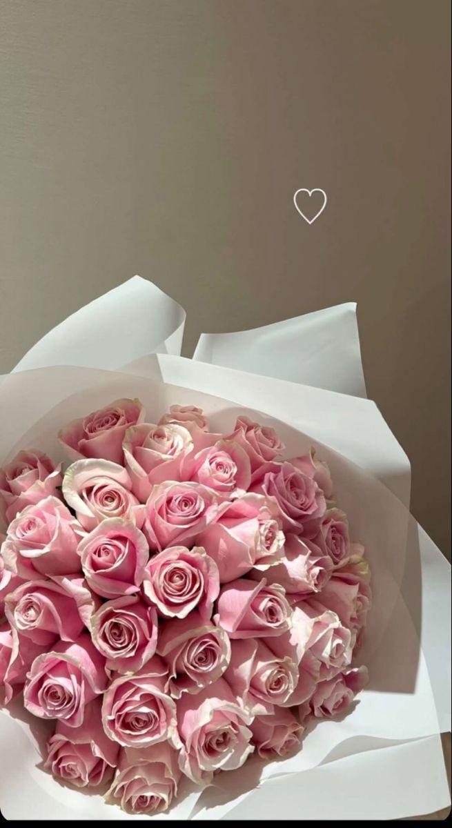 Whimsical Daydream: Lush Pastel Posies